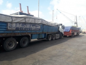  الرز يصل مستودعات السورية للتجارة لتوزيعه للمواطنين عبر الذكية
