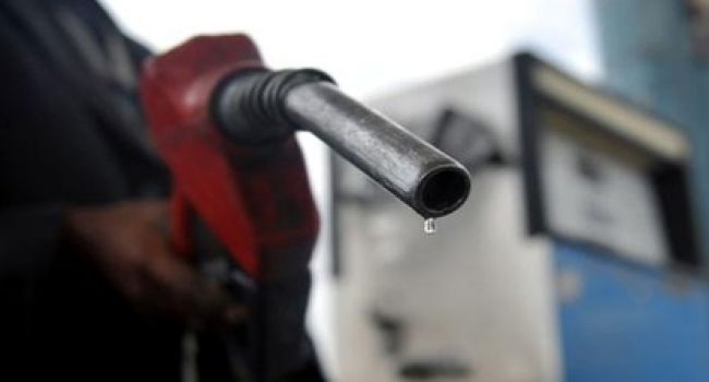  وزارة النفط: لا نية لرفع سعر البنزين على المدى المنظور