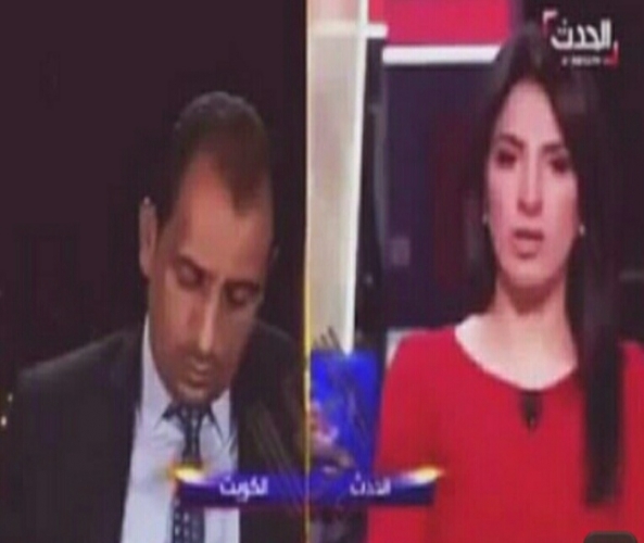 بالفيديو .. الضيف نائم على الهواء والمذيعة تسأل دون جدوى!!  