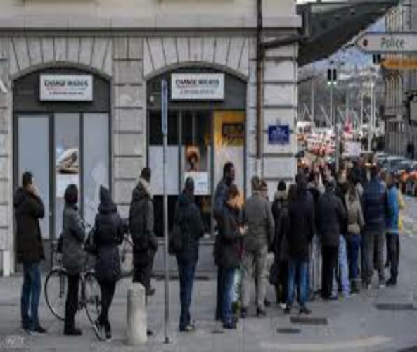 الحكومة السويسرية تعتزم دفع رواتب لمواطنيها دون العمل  