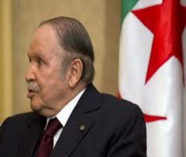 الرئيس الجزائري يعزل محافظ البنك المركزي  
