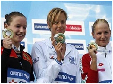 السباحة الروسية تتألق وتحصد الذهب في بطولة أوروبا للألعاب المائية
