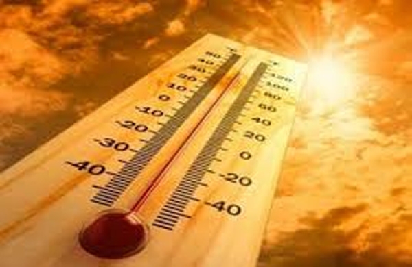 درجات الحرارة أعلى من معدلاتها و الرياح خفيفة 