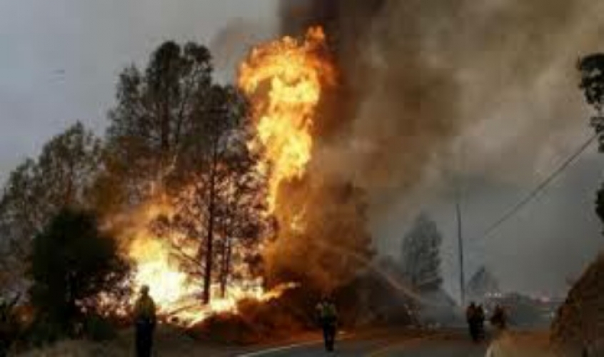 إخلاء 300 منزل شمال لوس أنجلوس بسبب حرائق الغابات