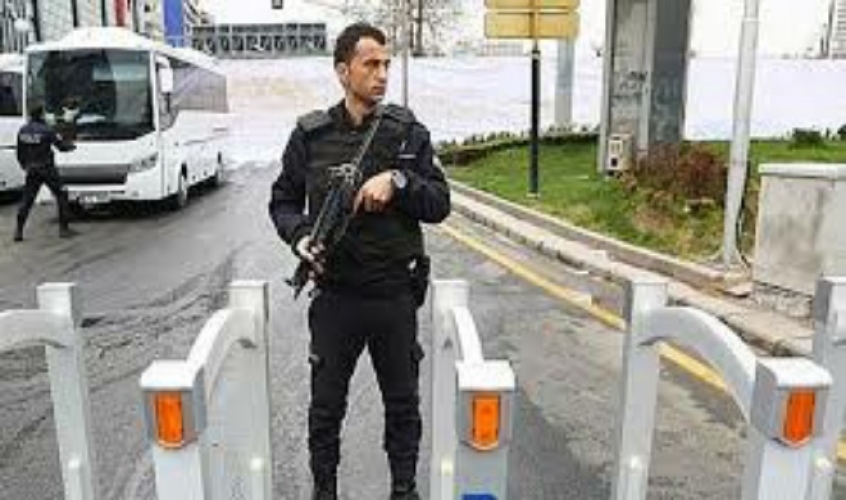 اعتقال 3 دبلوماسيين سابقين على خلفية الانقلاب التركي