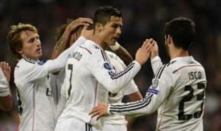 رونالدو يحتفل بذكرى أول هدف مع ريال مدريد