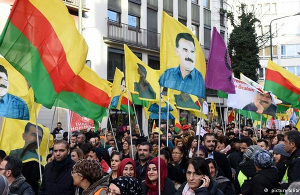  ألمانيا تسمح لـ آلاف الأكراد بالتظاهر ضد اردوغان