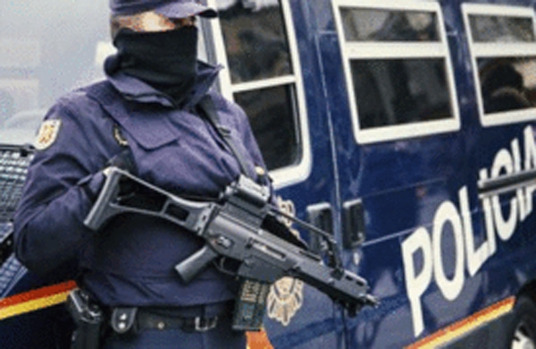 الشرطة الإسبانية تعتقل شخصين متهمين بالتخطيط لهجوم في أوروبا