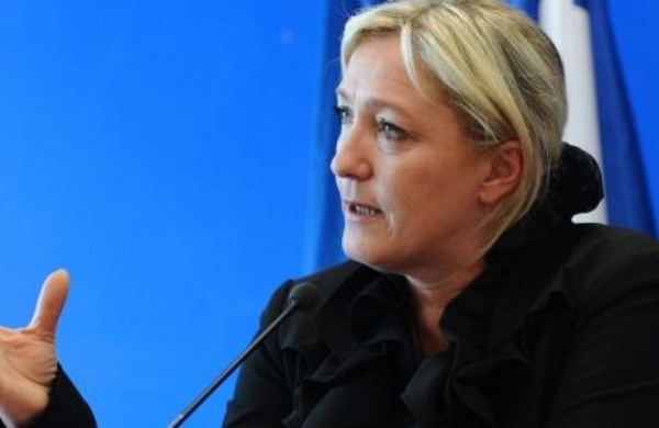 لوبان: الحكومة الفرنسية تدعم إرهابيي “جبهة النصرة” في سورية