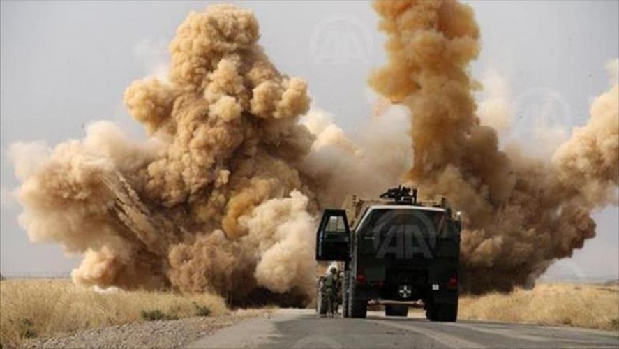 مقتل 3 جنود مصريين بانفجار سيارة مفخخة شمال سيناء