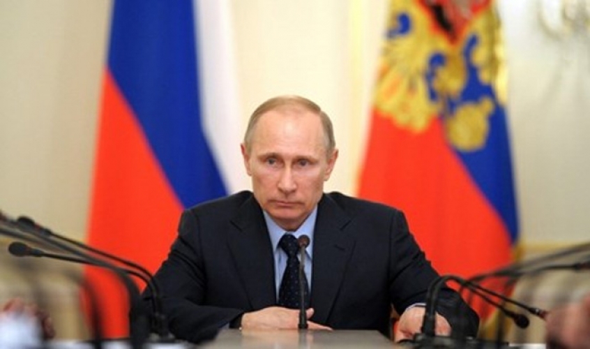 بوتين يوقع مرسومين لتوسيع نقطة التأمين البحرية في طرطوس ونشر مجموعة جوية في سوريا