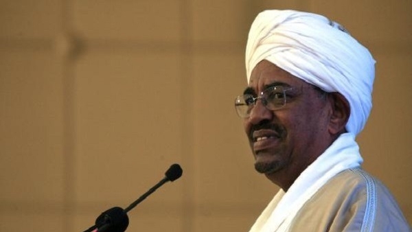 هل تعلم من كان الوسيط لرفع العقوبات الأمريكية عن السودان ؟