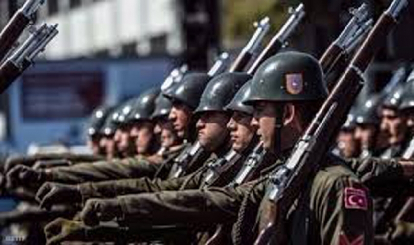 اعتقال 243 من أفراد الجيش التركي 