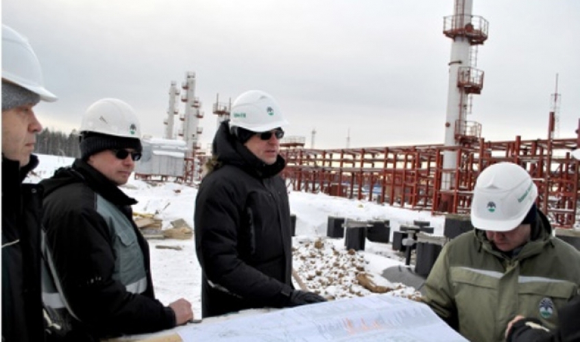 اذربيجان تبدي استعدادها لخفض انتاج النفط 