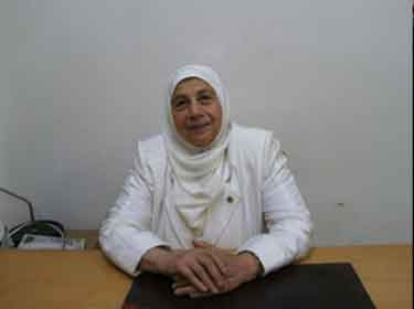 صبيحة جلب.. أول امرأة في ادلب والثانية في سورية تصل إلى منصب قضائي