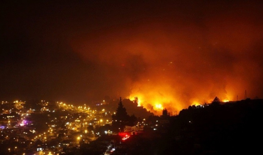 حريق مصنع كيميائي يجلي 3 آلاف شخص في إسبانيا