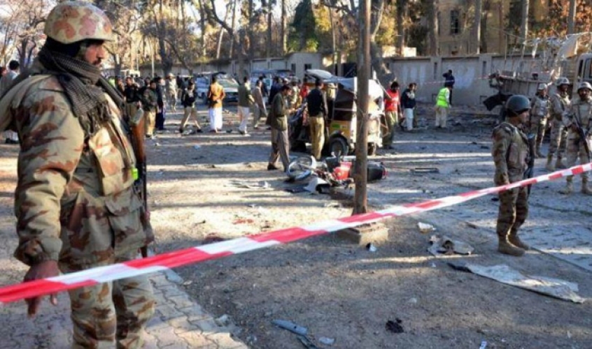 5 قتلى في هجوم انتحاري لطالبان في باكستان