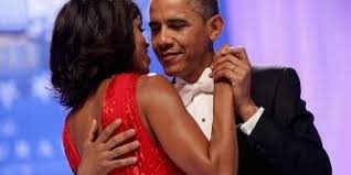 كيف عايد أوباما زوجته ميشل في عيد الحب..؟