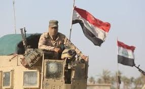 القوات العراقية تخفر خندقاً حول الرمادي لمنع تسلّل الارهابيين