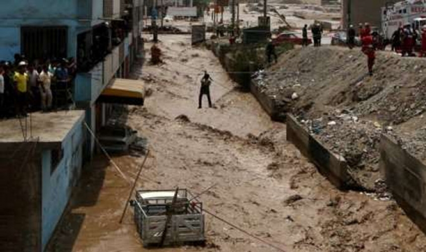 بيرو.. ارتفاع عدد ضحايا السيول إلى 75 قتيلا