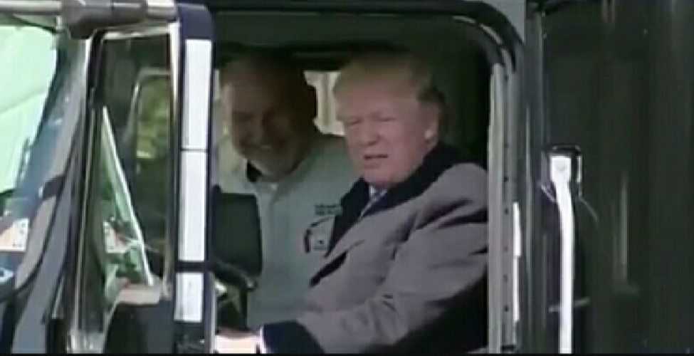 ترامب يقود شاحنة امام البيت الأبيض..!؟