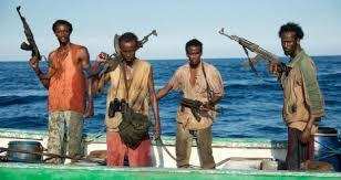 قراصنة صوماليون يختطفون سفينة تجارية هندية 