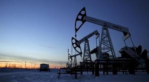 وكالة الطاقة الدولية: سوق النفط العالمية تقترب من التوازن