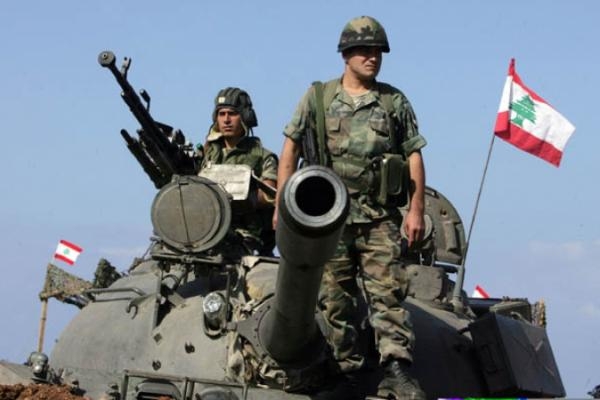 الجيش اللبناني يدمر مواقع لارهابيي داعش في جرود رأس بعلبك ويقضي على العشرات منهم