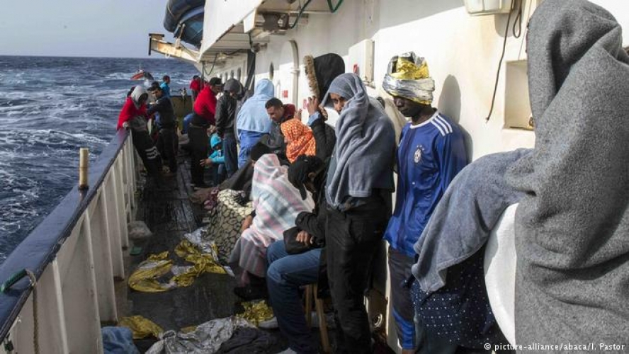 انتشال 7 جثث مهاجرين من البحر المتوسط