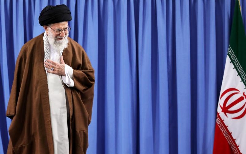 خامنئي: الفائز في الانتخابات هم الايرانيون ونظام الجمهورية الاسلامية 