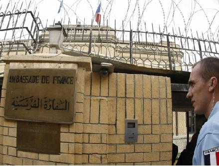 باريس: فتح السفارة الفرنسية في دمشق ليست على جدول الاعمال
