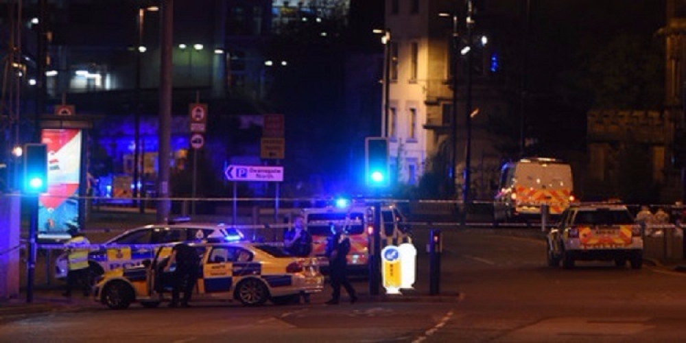 ارتفاع عدد قتلى التفجير بمدينة مانشستر البريطانية الى 22 شخصاً 