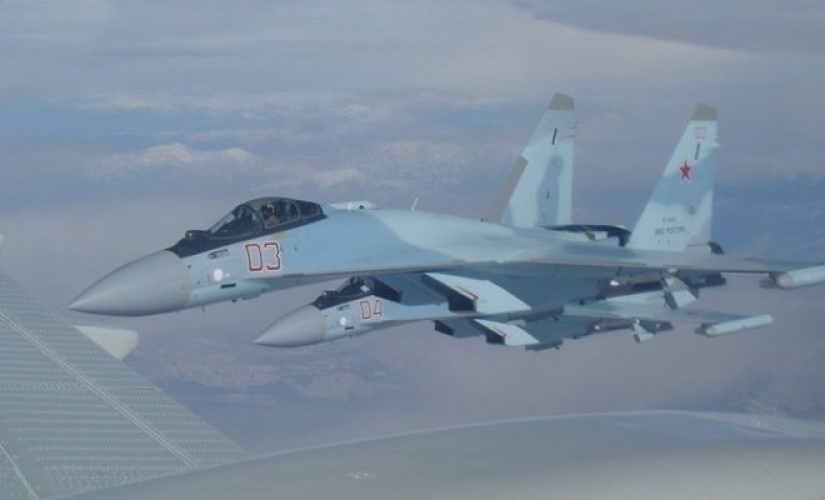 ما حقيقة اعتراض مقاتلة روسية لطائرة أميركية في الأجواء السورية؟