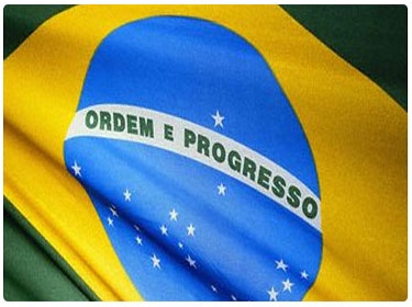 إصابة العشرات في انهيار مدرج سباق للسيارات في البرازيل
