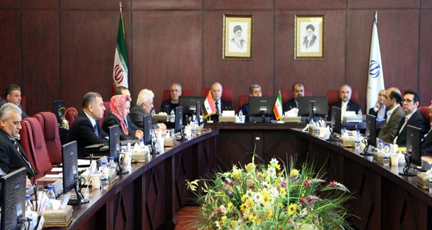 مباحثات سورية إيرانية لتعزيز العلاقات الاقتصادية والتجارية والخدمية