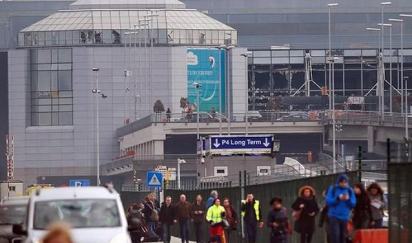 حريق في مطار بروكسل يعطل حركة المسافرين