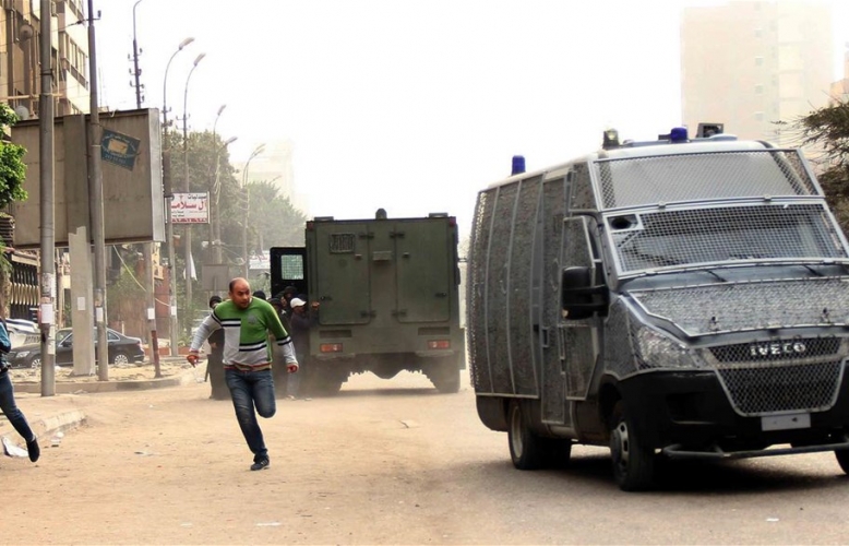 مقتل ضابط مصري وإصابة 4 آخرين بتفجير إرهابي جنوب القاهرة