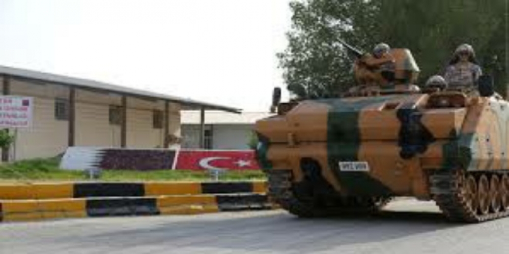 وصول 5 مركبات عسكرية و 23 جنديا تركيا الى الدوحة