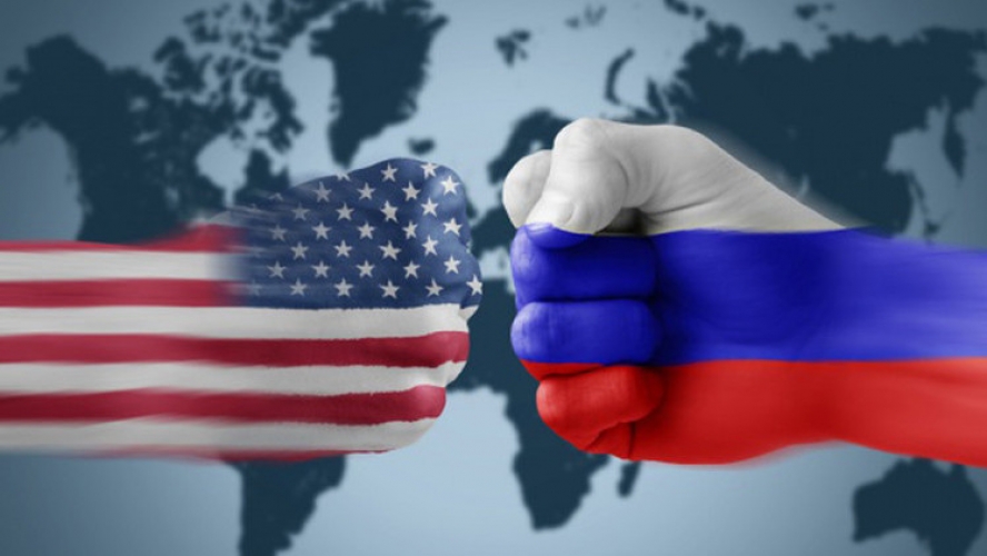 الغارديان: مخاطر نشوب حرب بين روسيا والولايات المتحدة تتزايد
