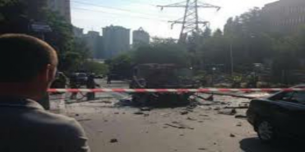 اصابات في انفجار سيارة في العاصمة الأوكرانية