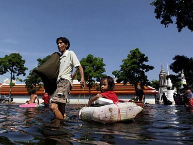 فيضانات شمال شرق تايلاند تقتل 23 شخصاً