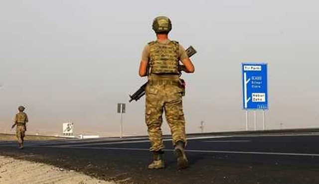 رويترز :  الجيش التركي نفذ مهمة استطلاعية في إدلب برفقة وحماية 