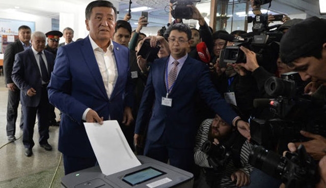 قرغيزيا.. فوز مرشح الحزب الحاكم بالانتخابات الرئاسية 