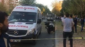 تركيا.. إنفجار يستهدف عربة للشرطة في مرسين