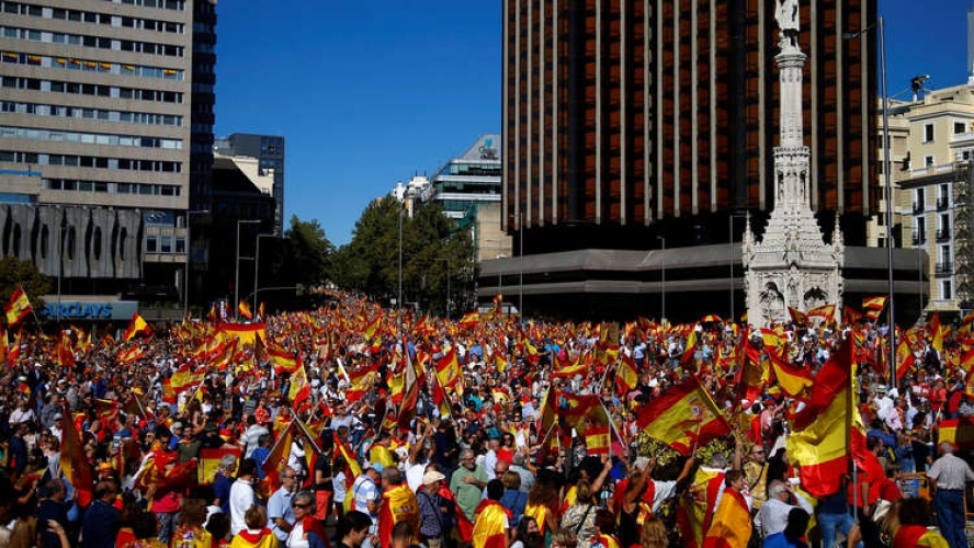 مظاهرات حاشدة في برشلونة تأييدا لانفصال إقليم كتالونيا