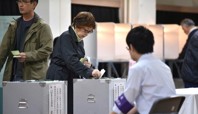  اليابان.. تحالف رئيس الوزراء يحقق فوزا كبيرا في الانتخابات التشريعية