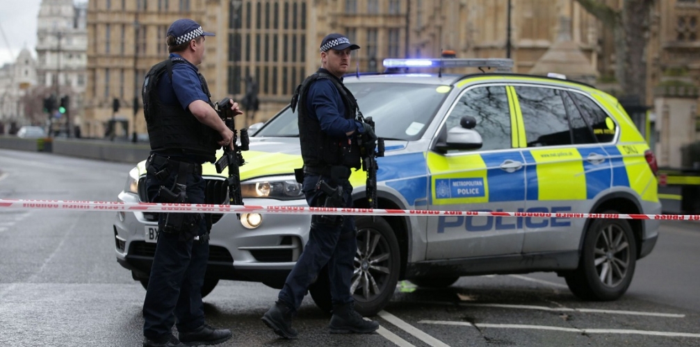 الشرطة البريطانية تنفي طابع الإرهاب عن حادث 