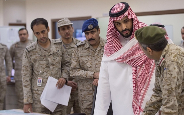 مسؤول سعودي: عاصفة بن سلمان بشأن الفساد تصل للجيش السعودي!