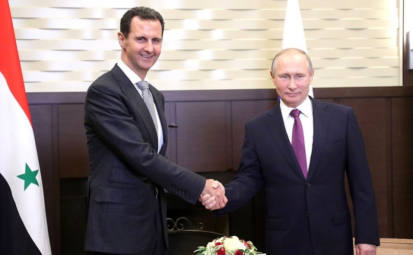 بالفيديو.. كيف رحب بوتين بالرئيس الأسد