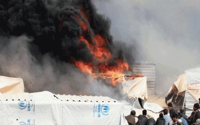 وفاة ثلاث فتيات جراء حريق بمخيم للمهجرين السوريين شمال لبنان